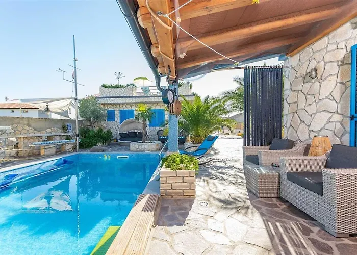 Lea Lana Vinodol By Aneo Travel Vila Novi Vinodolski