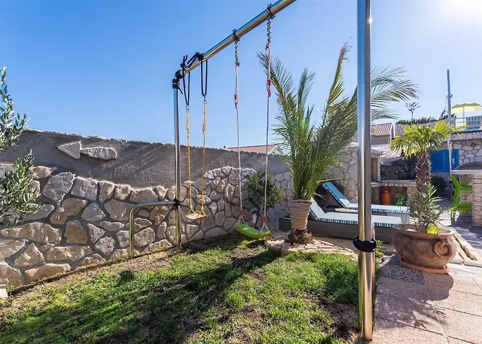 Lea Lana Vinodol By Aneo Travel * Novi Vinodolski