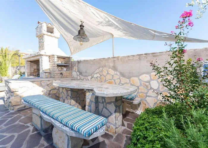 Lea Lana Vinodol By Aneo Travel Vila Novi Vinodolski
